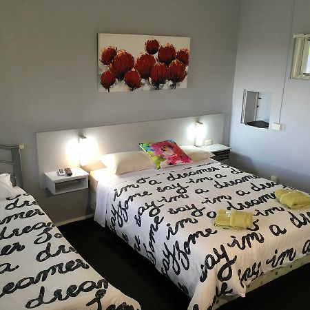 Tyndale Plantation Retro Motel المظهر الخارجي الصورة