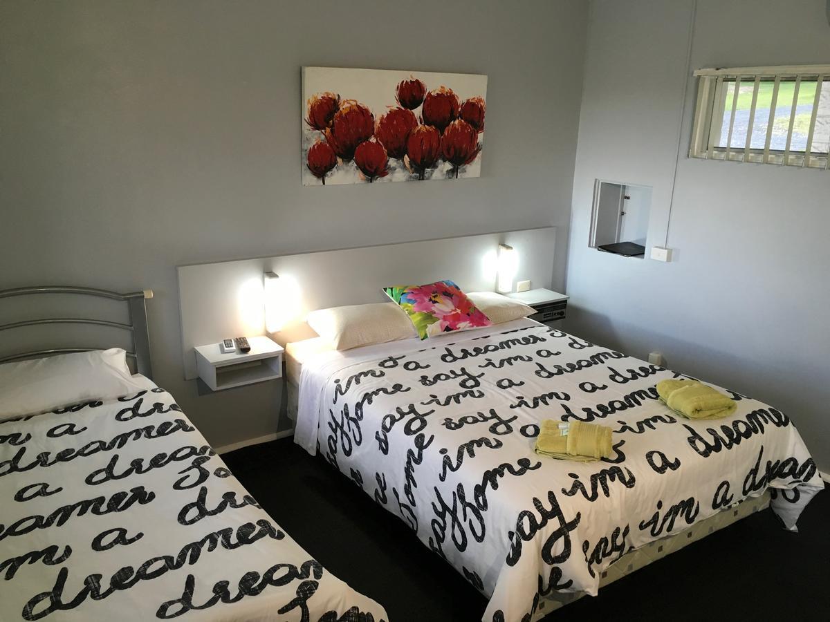 Tyndale Plantation Retro Motel المظهر الخارجي الصورة