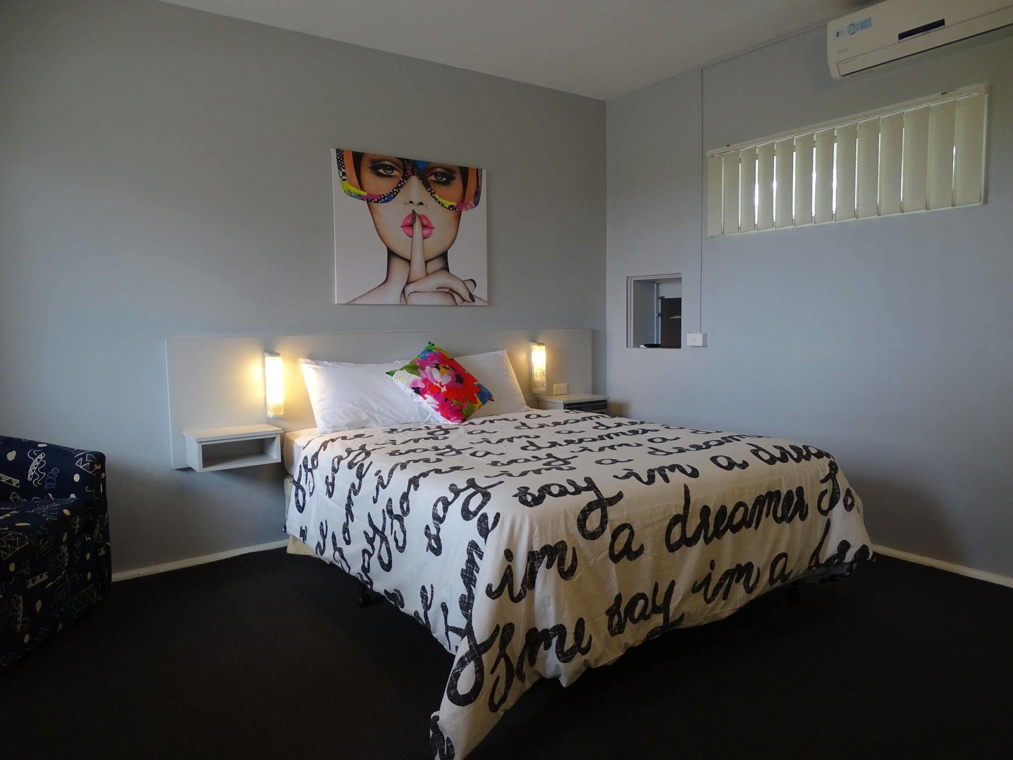 Tyndale Plantation Retro Motel المظهر الخارجي الصورة
